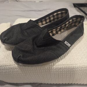 TOMS Black Canvas Slip-Ons